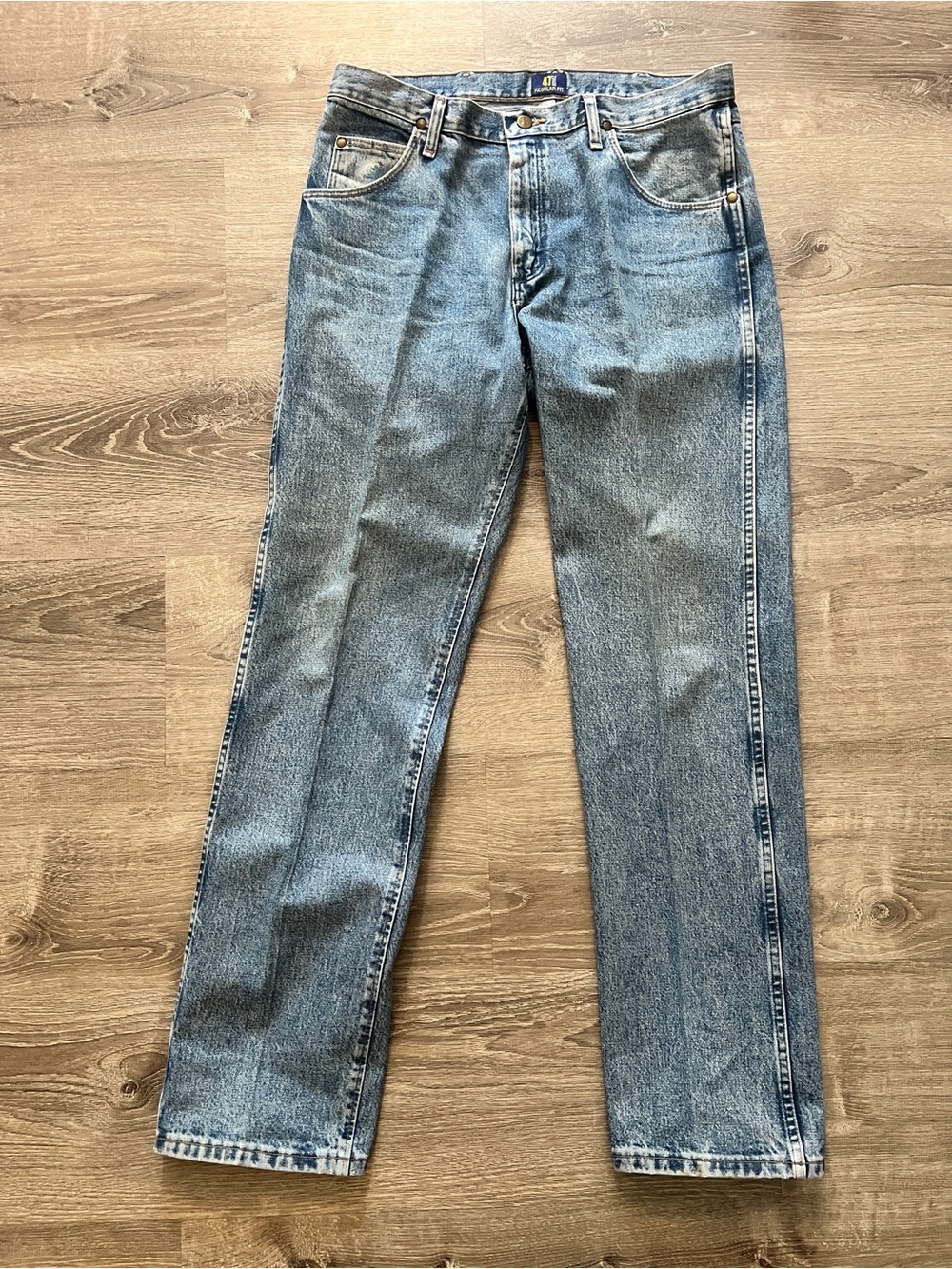 Wrangler Men's Light Blue Straight Jeans